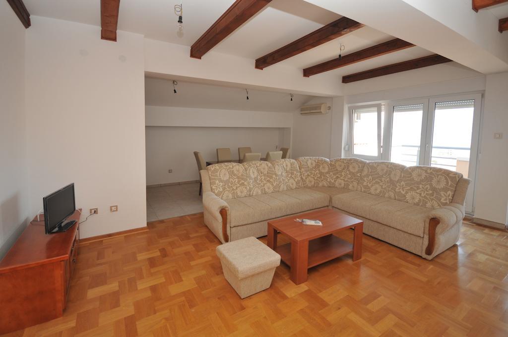 Apartman Bravo *